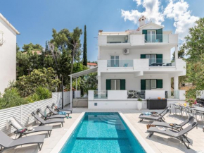 Attractive apartment in Slatine